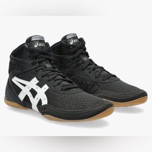 ASICS Matflex 7 Wrestling Shoes Black‎ & White, Big Kids Size 5 Shoes, GUC